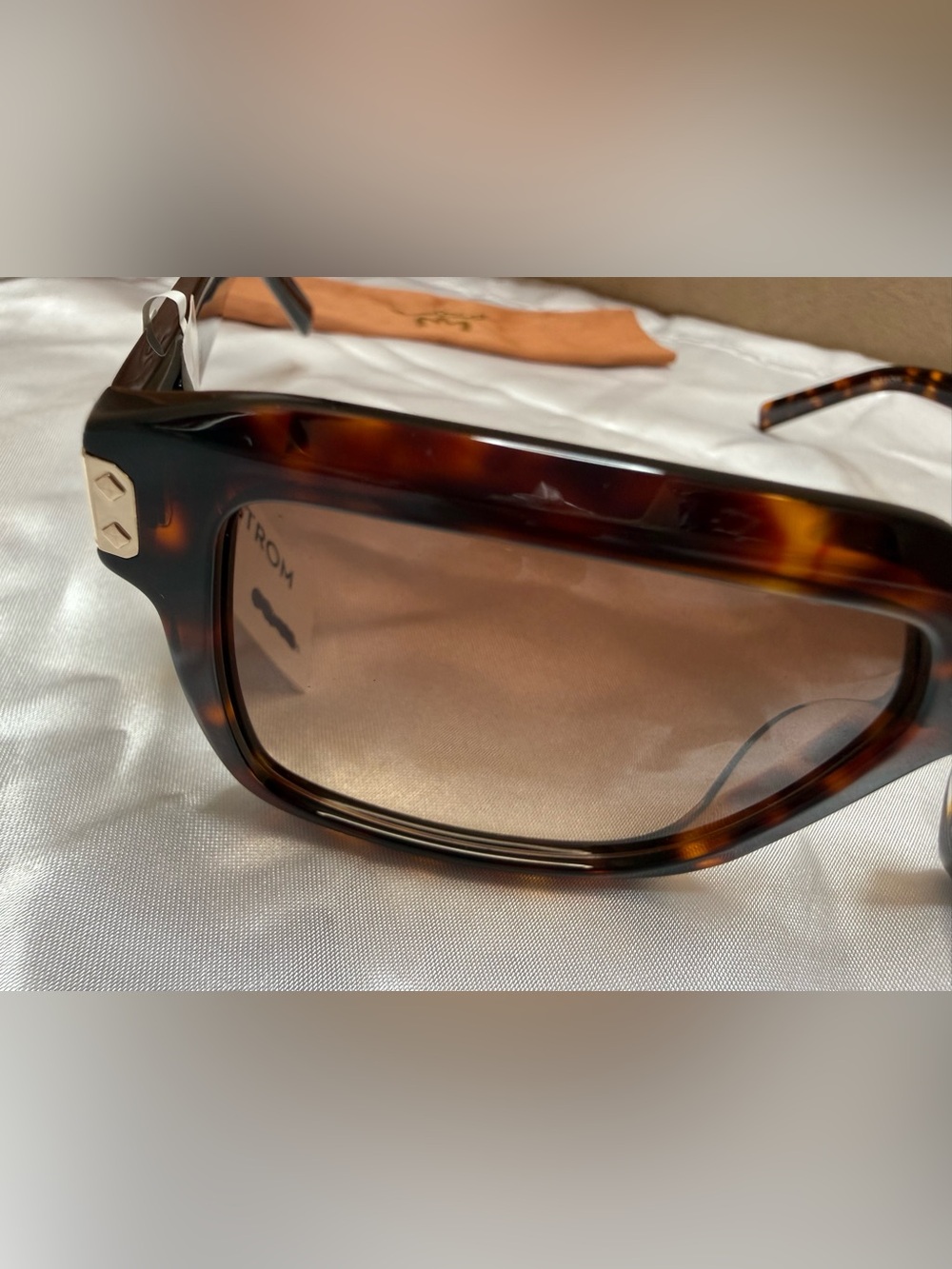 NWT MCM Tortoise Oversized Square Sunglasses Brown Gradient - Picture 10 of 12